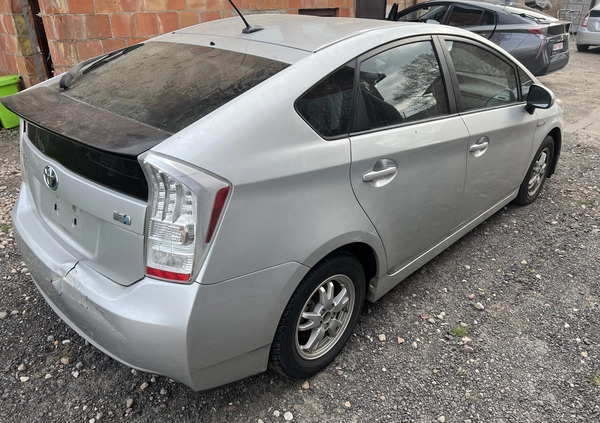 Toyota Prius cena 27900 przebieg: 118000, rok produkcji 2010 z Kobyłka małe 29